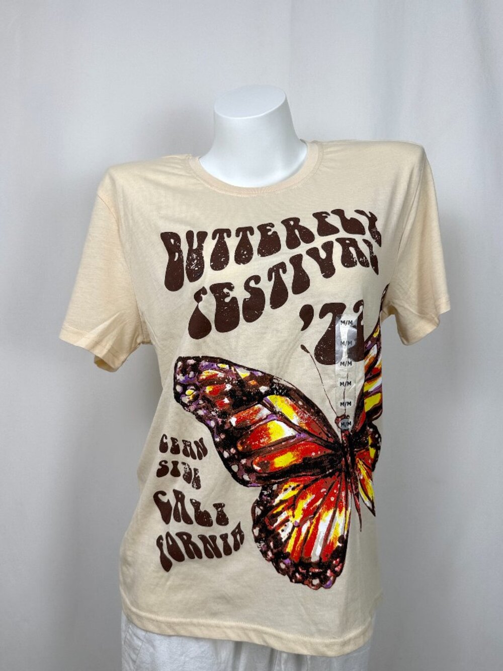 The Pink Closet Butterfly Festival 73 Graphic Tee Womens Beige Cream Shirt M